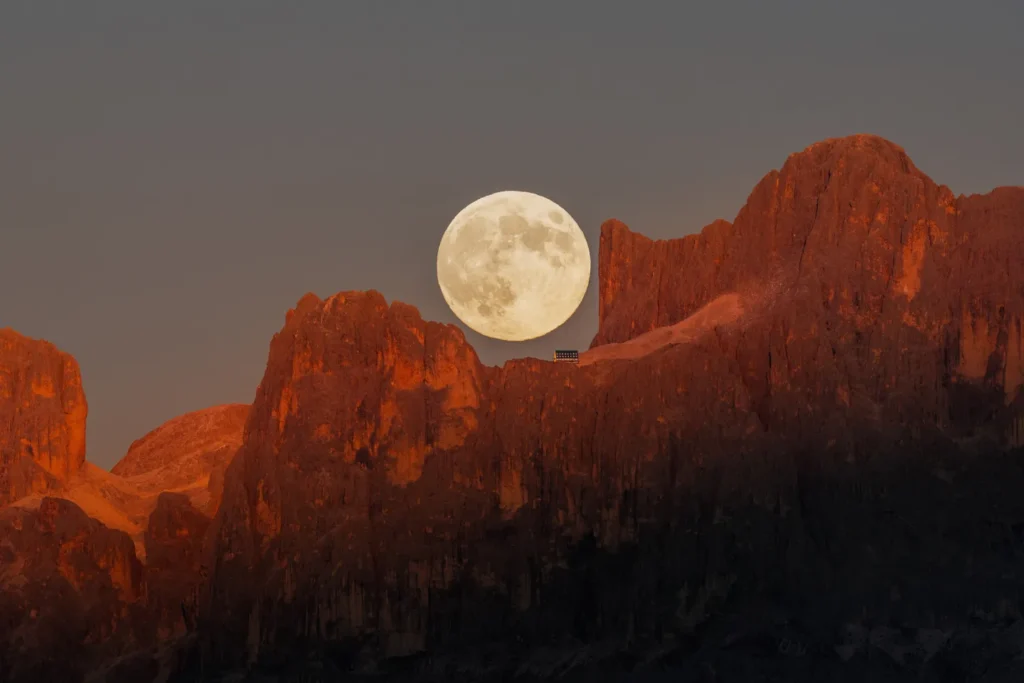 Astronomy Photographer of the Year 2025 Showcases Breathtaking Space Images