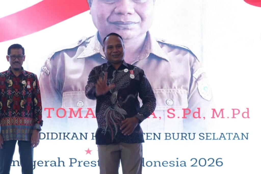 Momin Tomanussa Raih Anugerah Prestasi Indonesia 2026, Perkuat Perspektif Kepemimpinan dan Sinergi Pendidikan di Buru Selatan